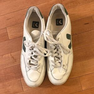 Veja Men's White and Green Sneakers